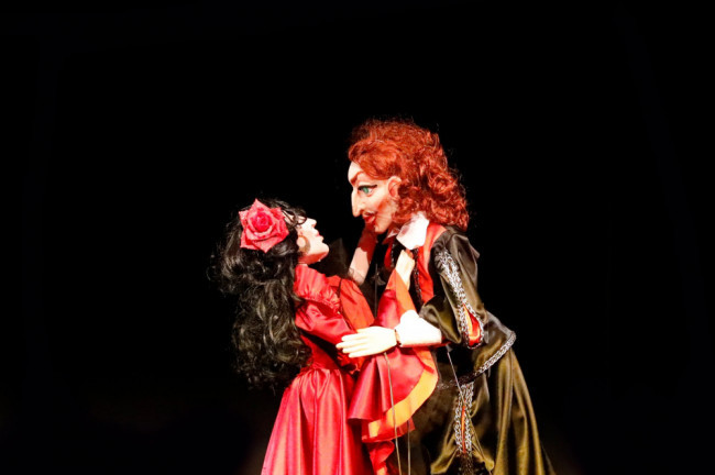 Нижегородском государственном академическом театре кукол состоялась премьера спектакля для взрослых «Каменный гость»